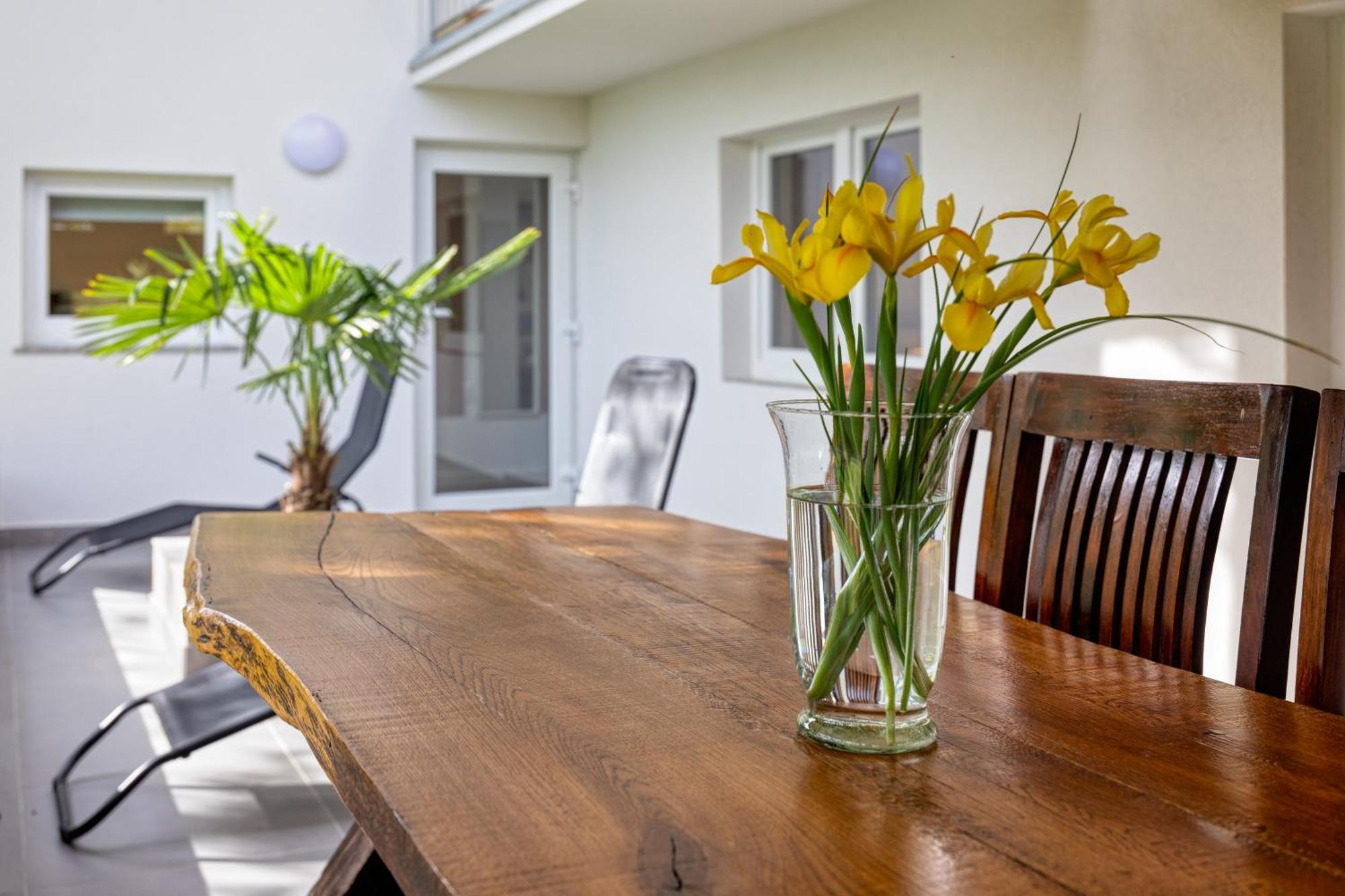 Apartman Grey สลูน ภายนอก รูปภาพ