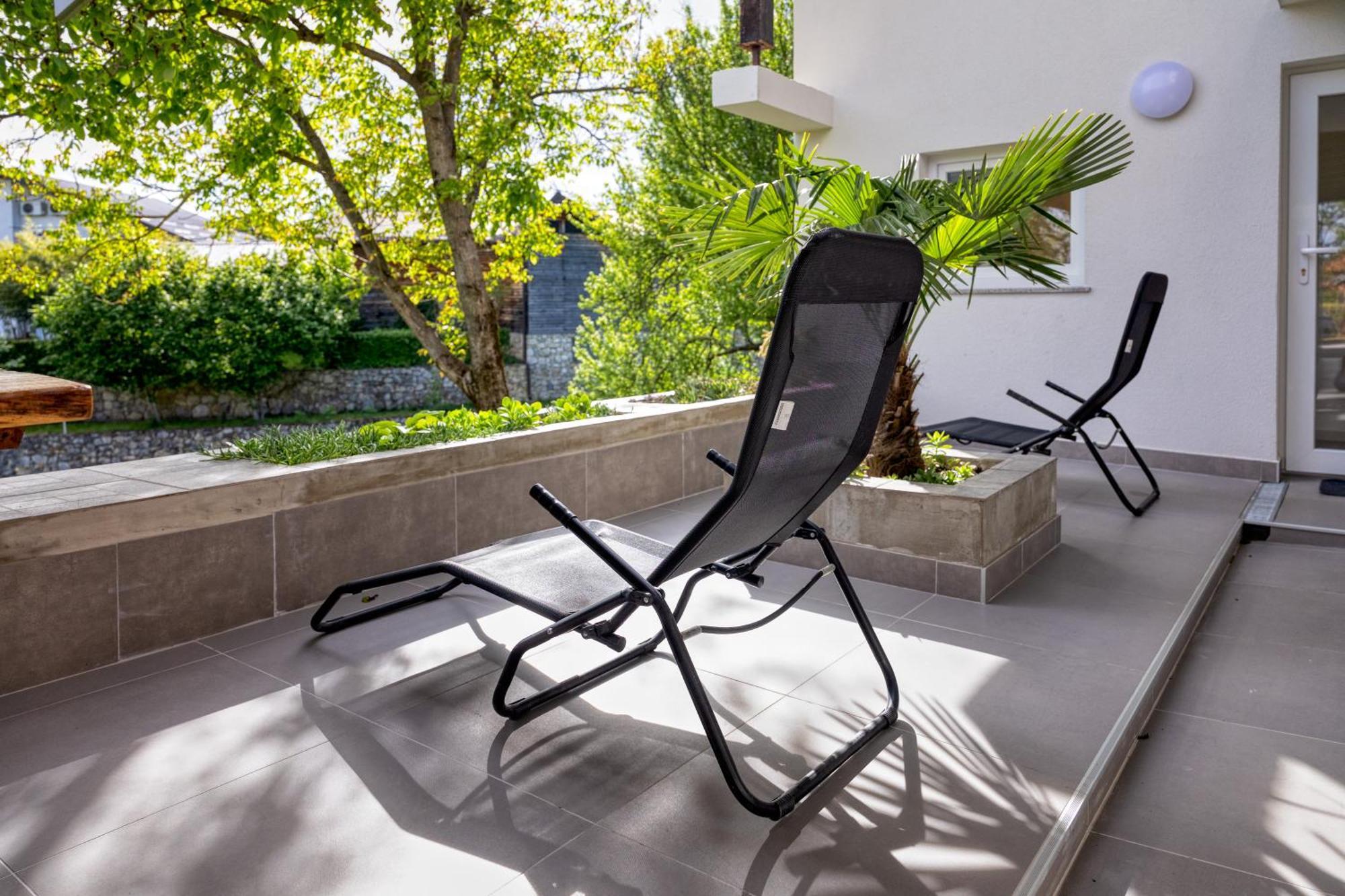 Apartman Grey สลูน ภายนอก รูปภาพ