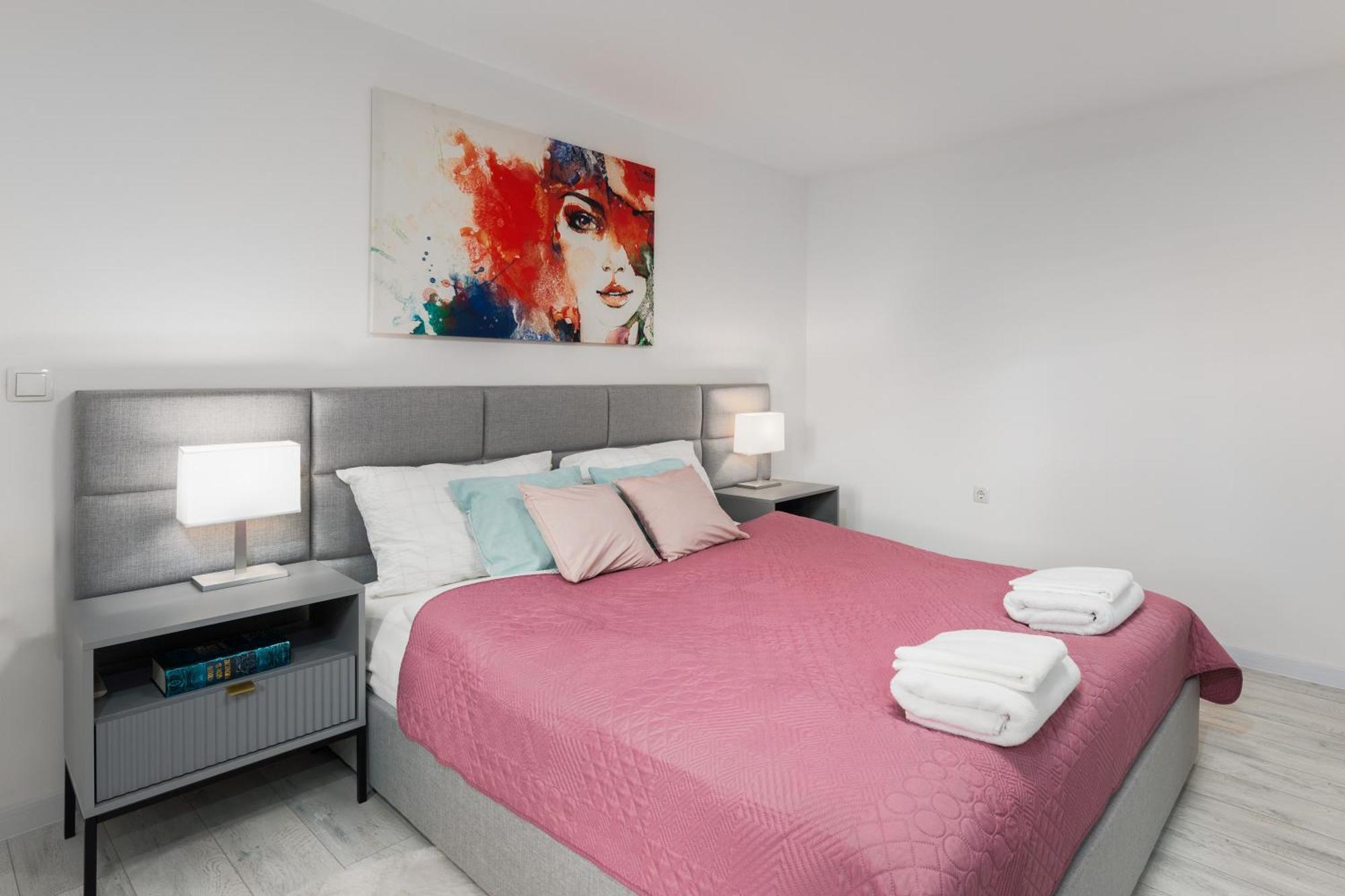 Apartman Grey สลูน ภายนอก รูปภาพ