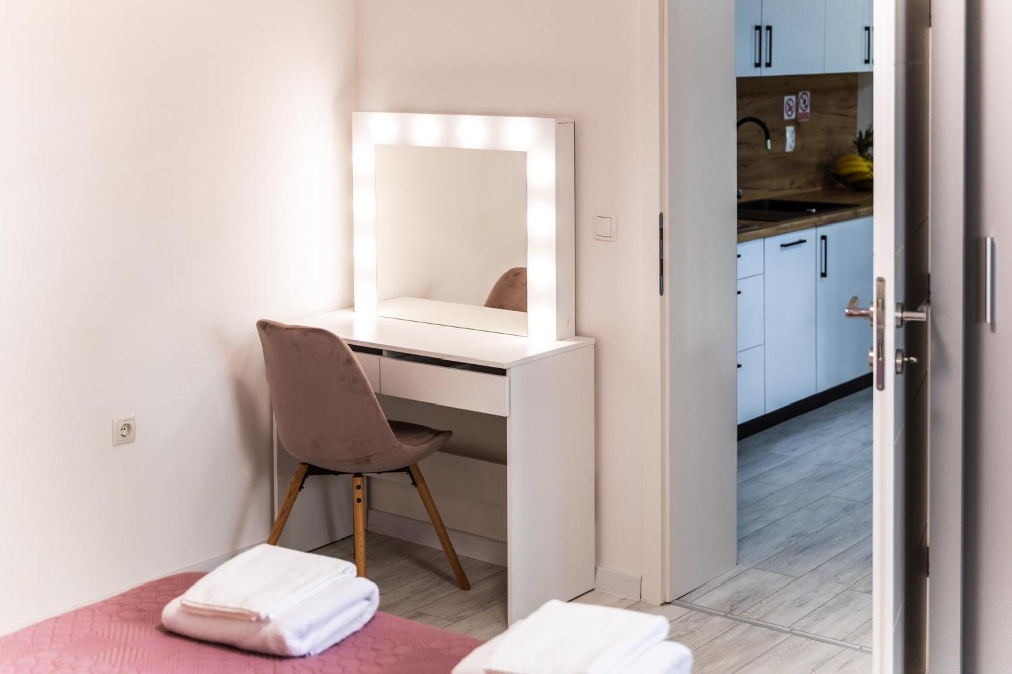 Apartman Grey สลูน ภายนอก รูปภาพ